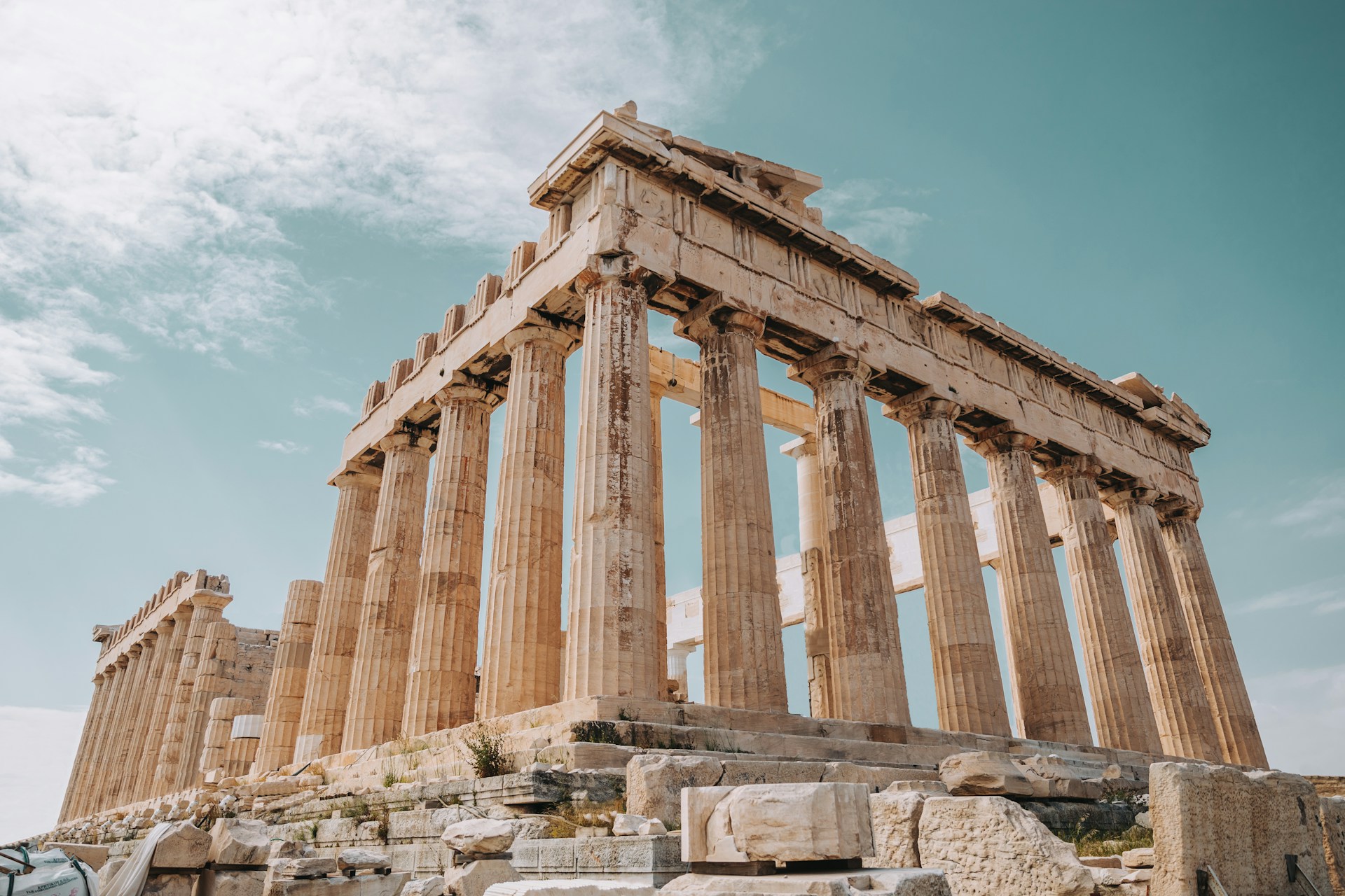 Diagonal view of the Parthenon